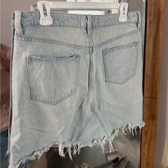 FREE PEOPLE GOING ROGUE DENIM SKIRT - Picture 5 of 5